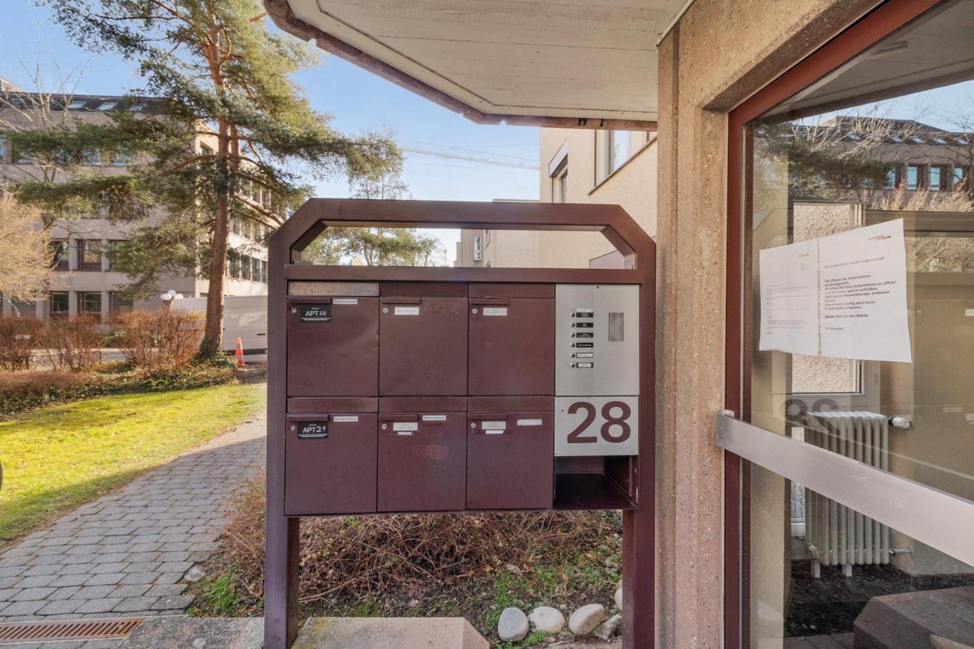 Spacious Apartment In Zürich Eksteriør billede